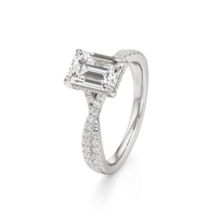 Adelina Round Twisted Diamond Band