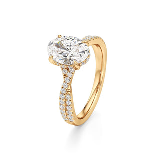 Adelina Round Twisted Diamond Band