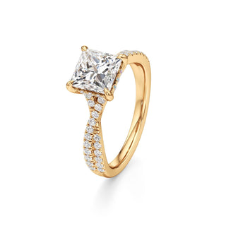 Adelina Round Twisted Diamond Band
