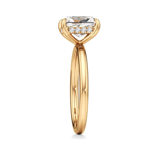 Amara Oval Hidden Halo Solitaire