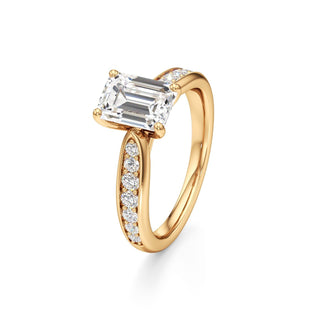 Asteria Radiant Diamond Band