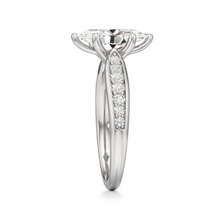 Asteria Radiant Diamond Band