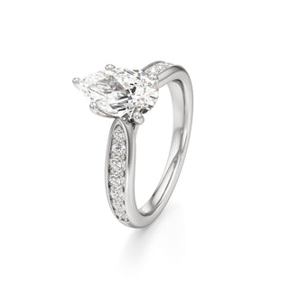 Asteria Radiant Diamond Band