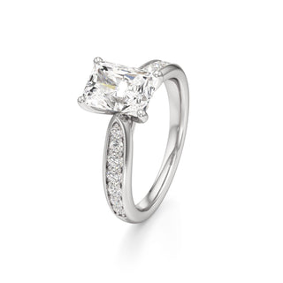 Asteria Radiant Diamond Band