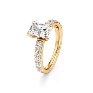 Brynn Radiant Graduated Diamond Band