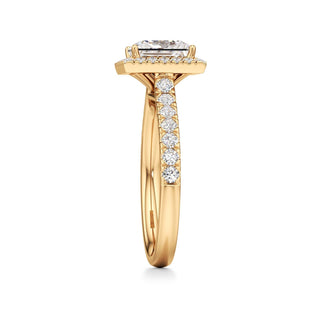 Camellia Pear Halo with Diamond Band