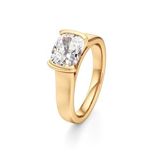 Cyra Emerald Half Bezel Wide Band