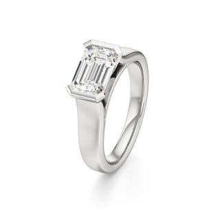Cyra Emerald Half Bezel Wide Band