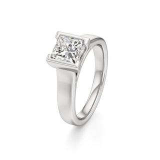 Cyra Emerald Half Bezel Wide Band