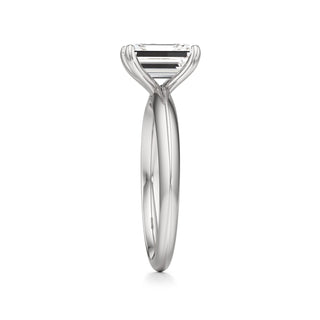 Delphina Oval Classic Solitaire