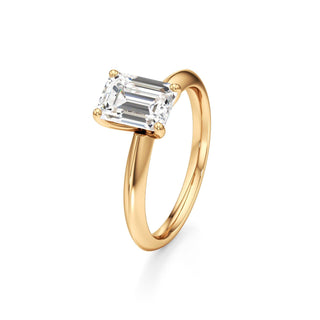 Delphina Oval Classic Solitaire