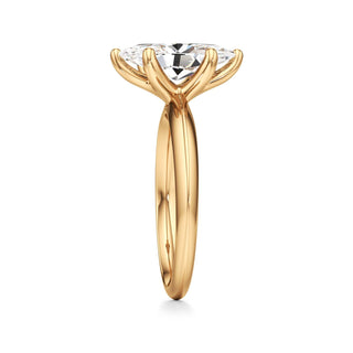 Delphina Oval Classic Solitaire