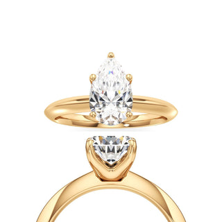 Delphina Oval Classic Solitaire