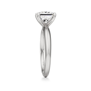 Delphina Oval Classic Solitaire