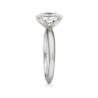 Delphina Oval Classic Solitaire