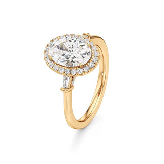 Eirlys Round Halo with Baguette Side Stones