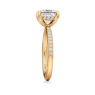 Elara Oval Diamond Band Hidden Halo