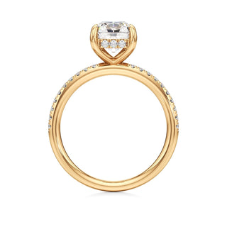 Elara Oval Diamond Band Hidden Halo