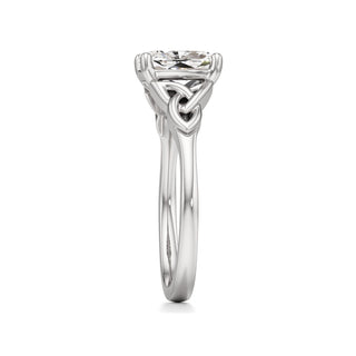 Eluned Radiant Celtic Knot