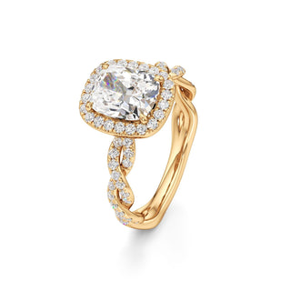 Gilda Pear Halo with Twisted Diamond Band