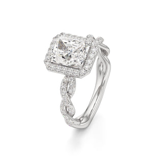 Gilda Pear Halo with Twisted Diamond Band