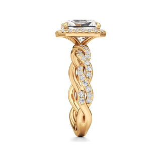 Gilda Pear Halo with Twisted Diamond Band