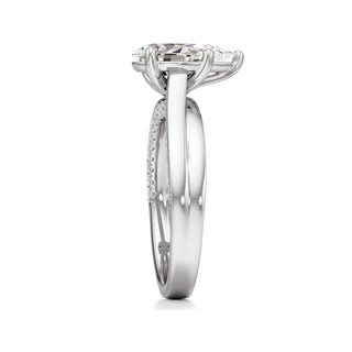 Gwynne Radiant Side Pave Band