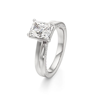 Gwynne Radiant Side Pave Band