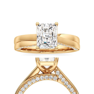 Gwynne Radiant Side Pave Band