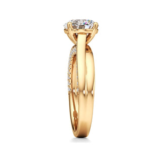Gwynne Radiant Side Pave Band