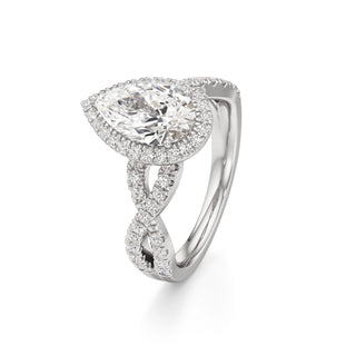 Ilaris Round Halo with Twisted Diamond Band