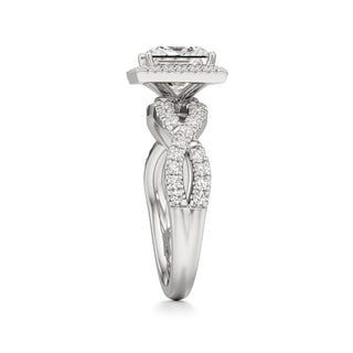 Ilaris Round Halo with Twisted Diamond Band