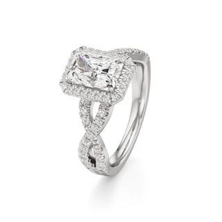 Ilaris Round Halo with Twisted Diamond Band