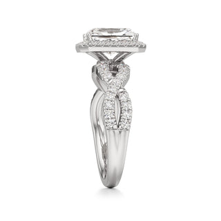 Ilaris Round Halo with Twisted Diamond Band