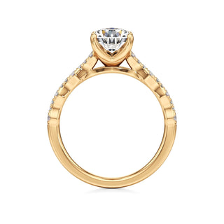 Kairi Elongated Cushion Station Diamond Band