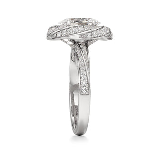 Kalliope Round Swirl Halo