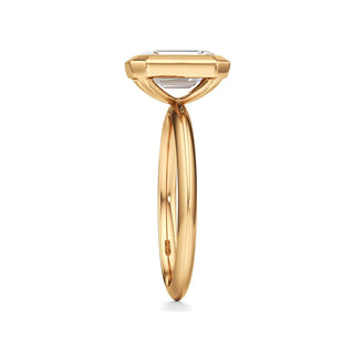 Knife Edge Plain Bezel Oval Engagement Ring