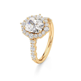 Lira Pear Kite Halo with Diamond Band