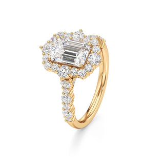 Lira Pear Kite Halo with Diamond Band