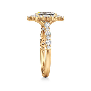 Lira Pear Kite Halo with Diamond Band