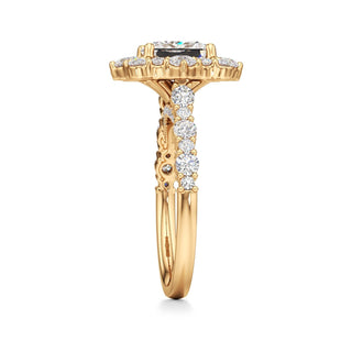 Lira Pear Kite Halo with Diamond Band