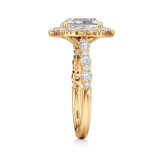 Lira Pear Kite Halo with Diamond Band