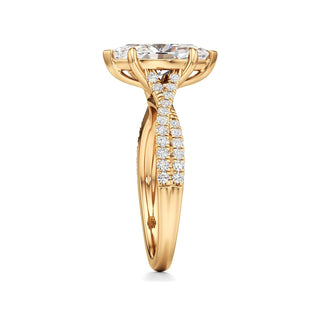 Maren Round Twisted Diamond Band