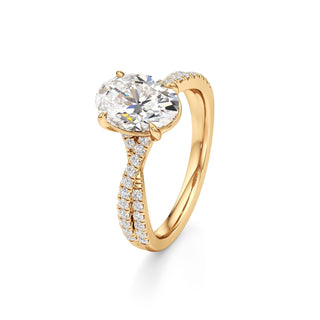 Maren Round Twisted Diamond Band