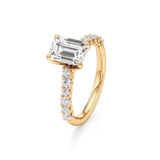 Mavis Round Shared Prong Diamond Band