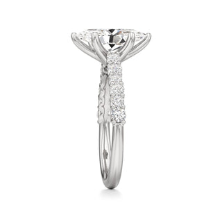 Mavis Round Shared Prong Diamond Band