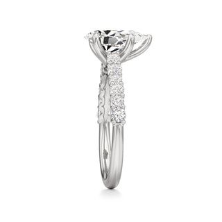 Mavis Round Shared Prong Diamond Band