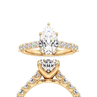 Mavis Round Shared Prong Diamond Band