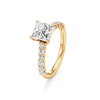 Mavis Round Shared Prong Diamond Band