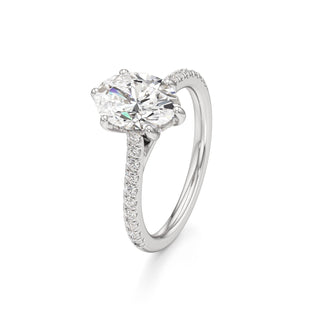 Roxy Pear Six Prong Hidden Halo